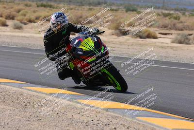 media/Oct-08-2022-SoCal Trackdays (Sat) [[1fc3beec89]]/Turn 16 Inside (1130am)/